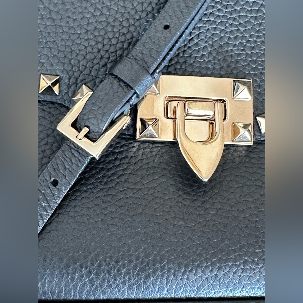Valentino Garavani Black Leather Rockstud Crossbody Bag with Gold Hardware - Picture 11 of 13